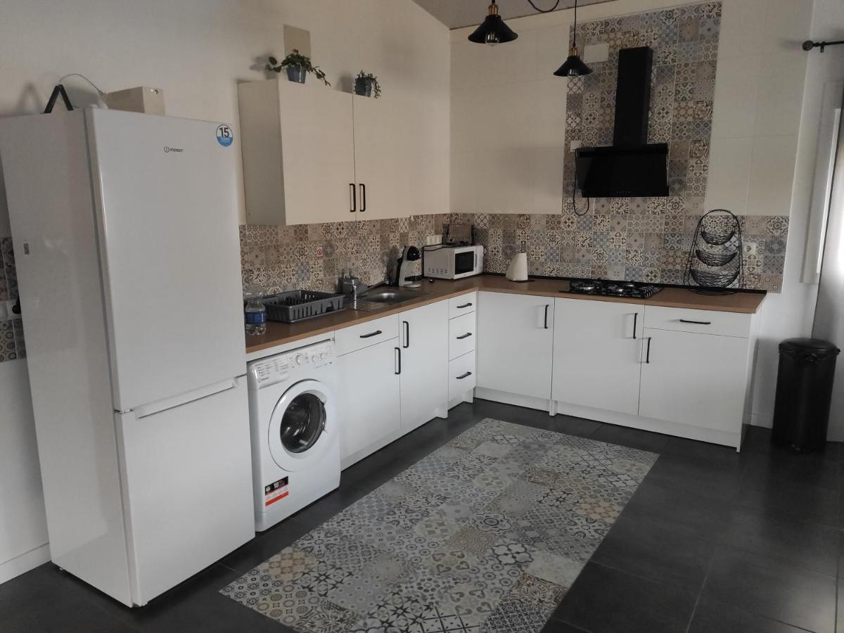 Chalet En El Aljarafe A 15 Min De Sevilla Экстерьер фото
